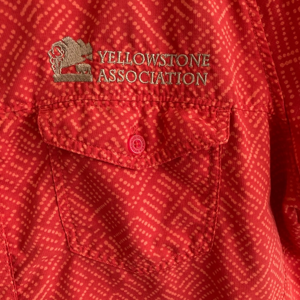 👚[Columbia] Omni-Shade Short Sleeved Blouse Yellowstone Association Size L, EUC - Picture 4 of 9